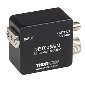 DET025A/M - 2 GHz Si Free-Space Photodetector with Window, 400 - 1100 nm, M4 Tap - Thorlabs